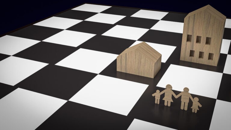 לוח השחמט האמריקאי לנדל"ן: 10 גורמים מרכזיים למשקיעים